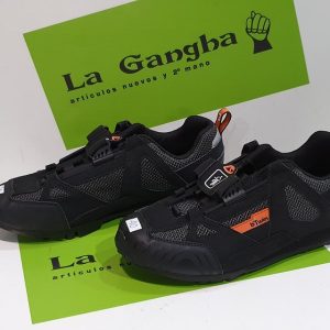 Zapatillas ciclismo Montaña Btwin. Talla 40. Sin Uso
