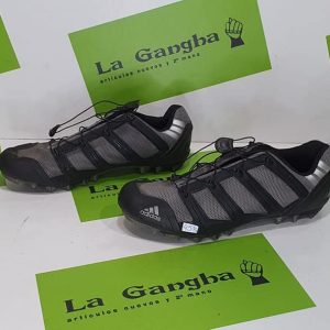 Zapatillas Ciclismo Montaña Adidas. Talla 45 1/3. Producto Segunda mano