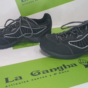 Zapatillas Ciclismo MTB Diadora. Talla 42. No incluye Calas. Producto Segunda mano
