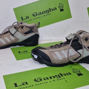 Zapatillas Ciclismo MTB Adidas. Talla 44. Producto Segunda Mano