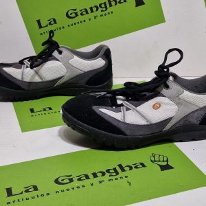 Zapatillas Ciclismo MTB Yonic. Talla 41. Incluye Calas. Producto Segunda mano