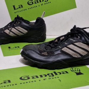 Zapatillas Ciclismo MTB Adidas. Talla 44. Incluye Calas. Producto Segunda mano