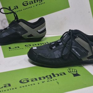 Zapatillas Ciclismo Spining Btwin. Talla 40. No incluye Calas. Producto Segunda mano