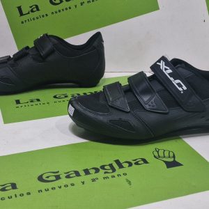 Zapatillas Ciclismo Carretera XLC. Talla 41. No incluye Calas. Producto Segunda mano